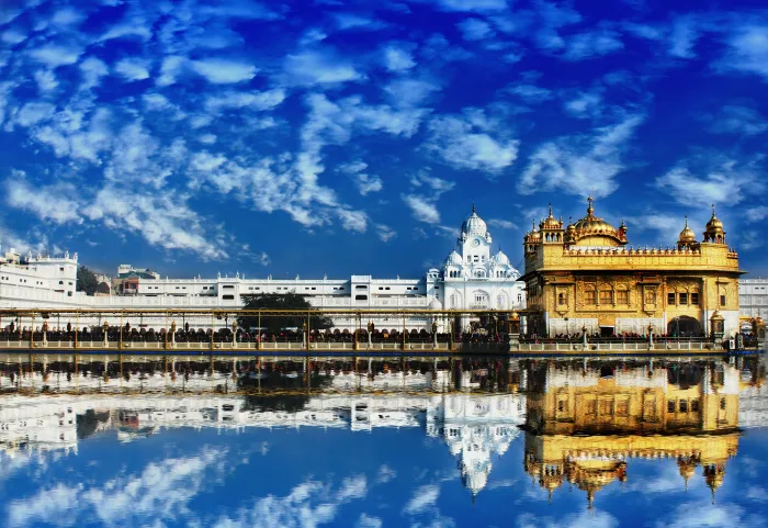 Majestic Harmandir Sahib Canvas Print
